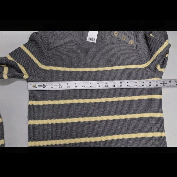 NWT Banana Republic Striped Pullover Sweater L Tunic Length Button Shoulder - Picture 6 of 9
